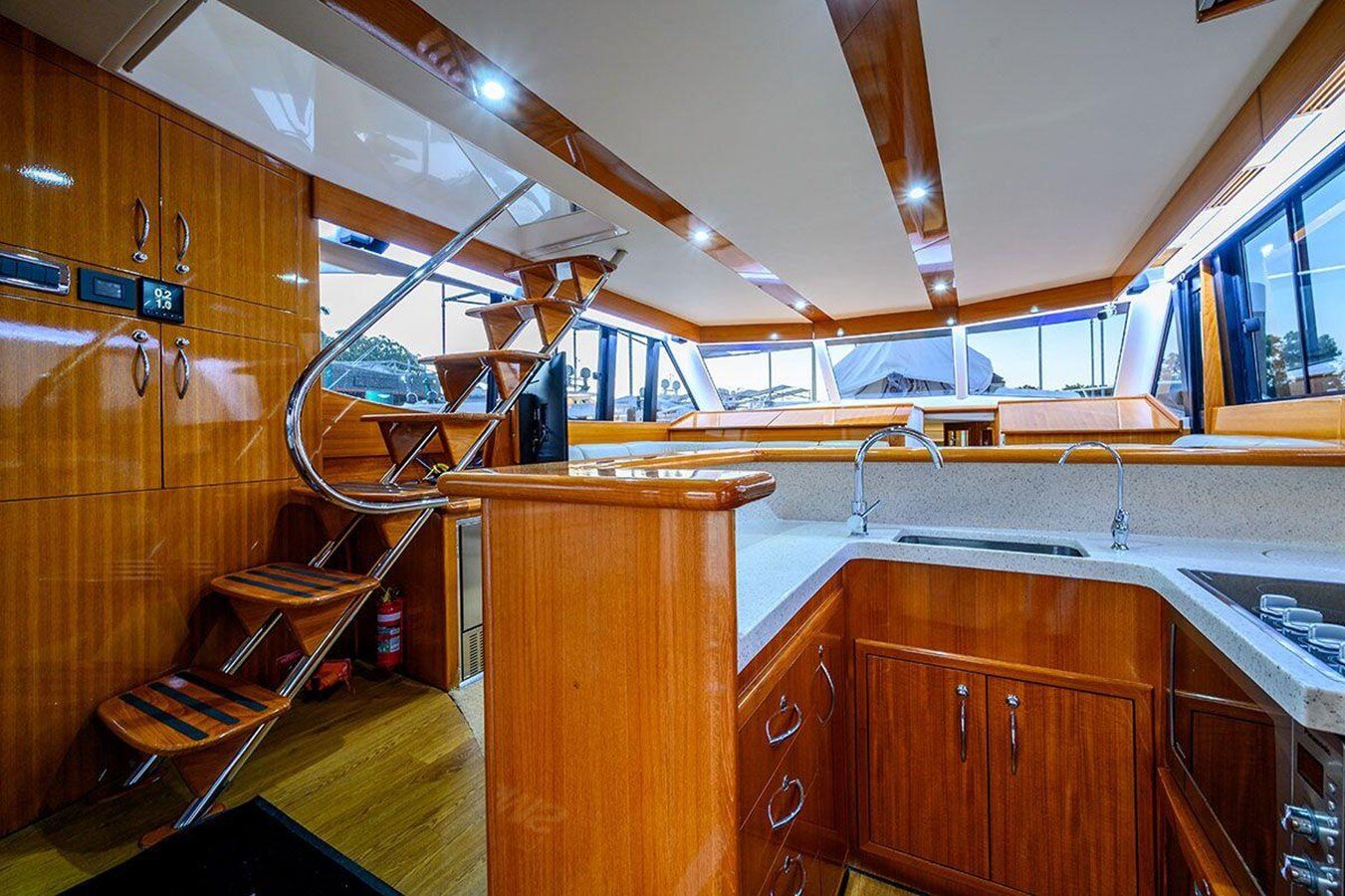 2008-maritimo-51-6-a6d1aa