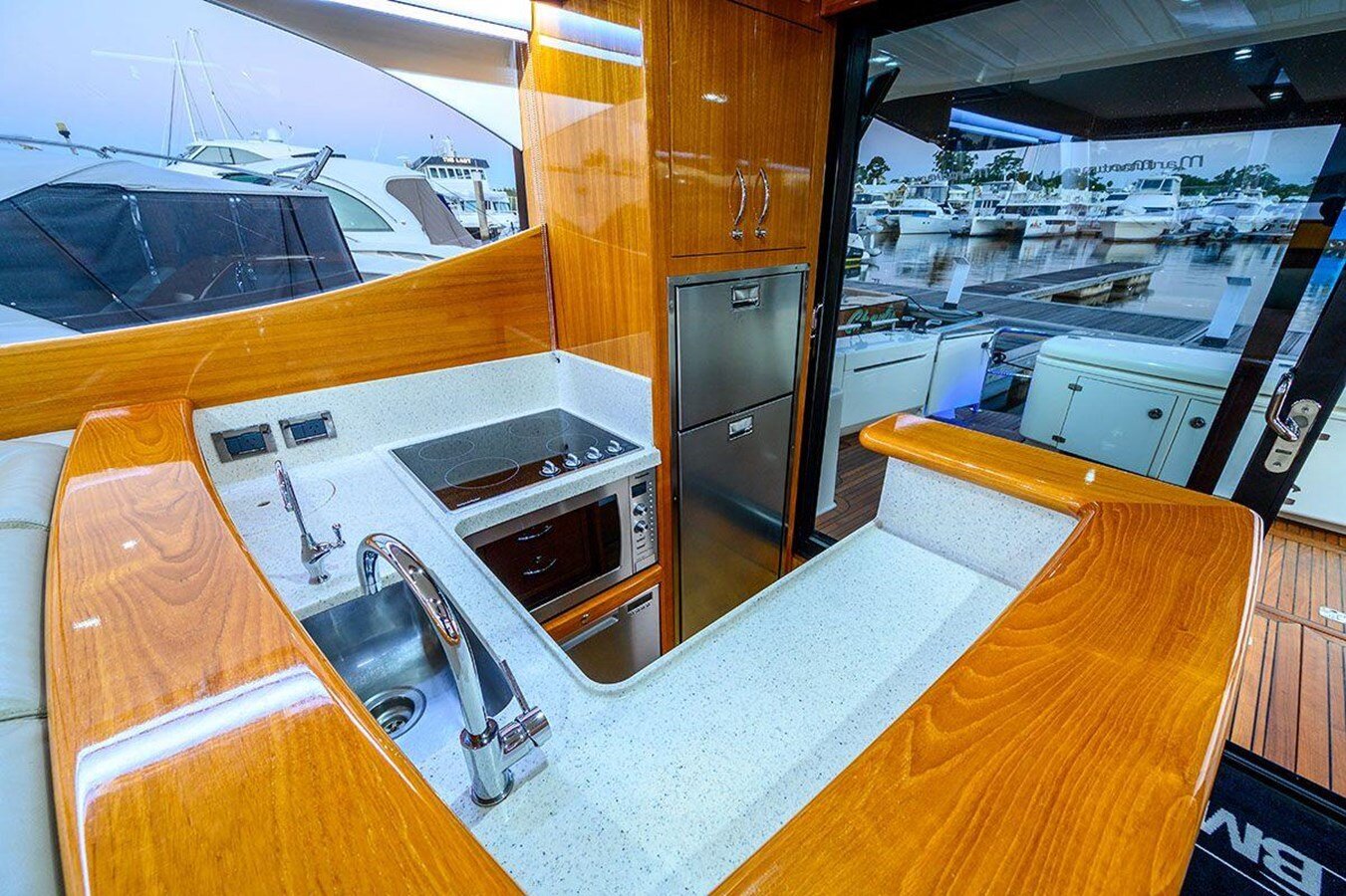 2008-maritimo-51-6-a6d1aa