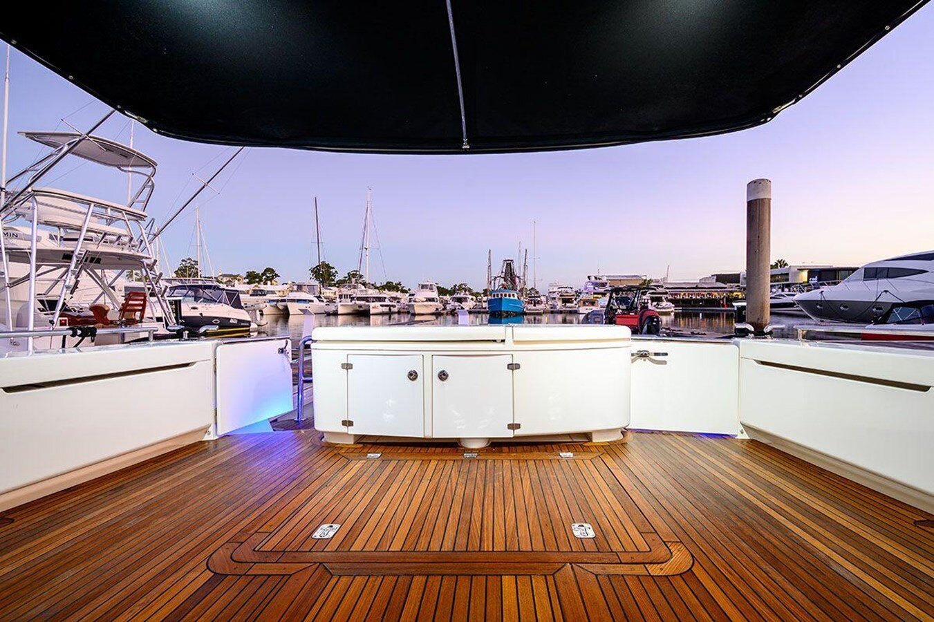 2008-maritimo-51-6-a6d1aa