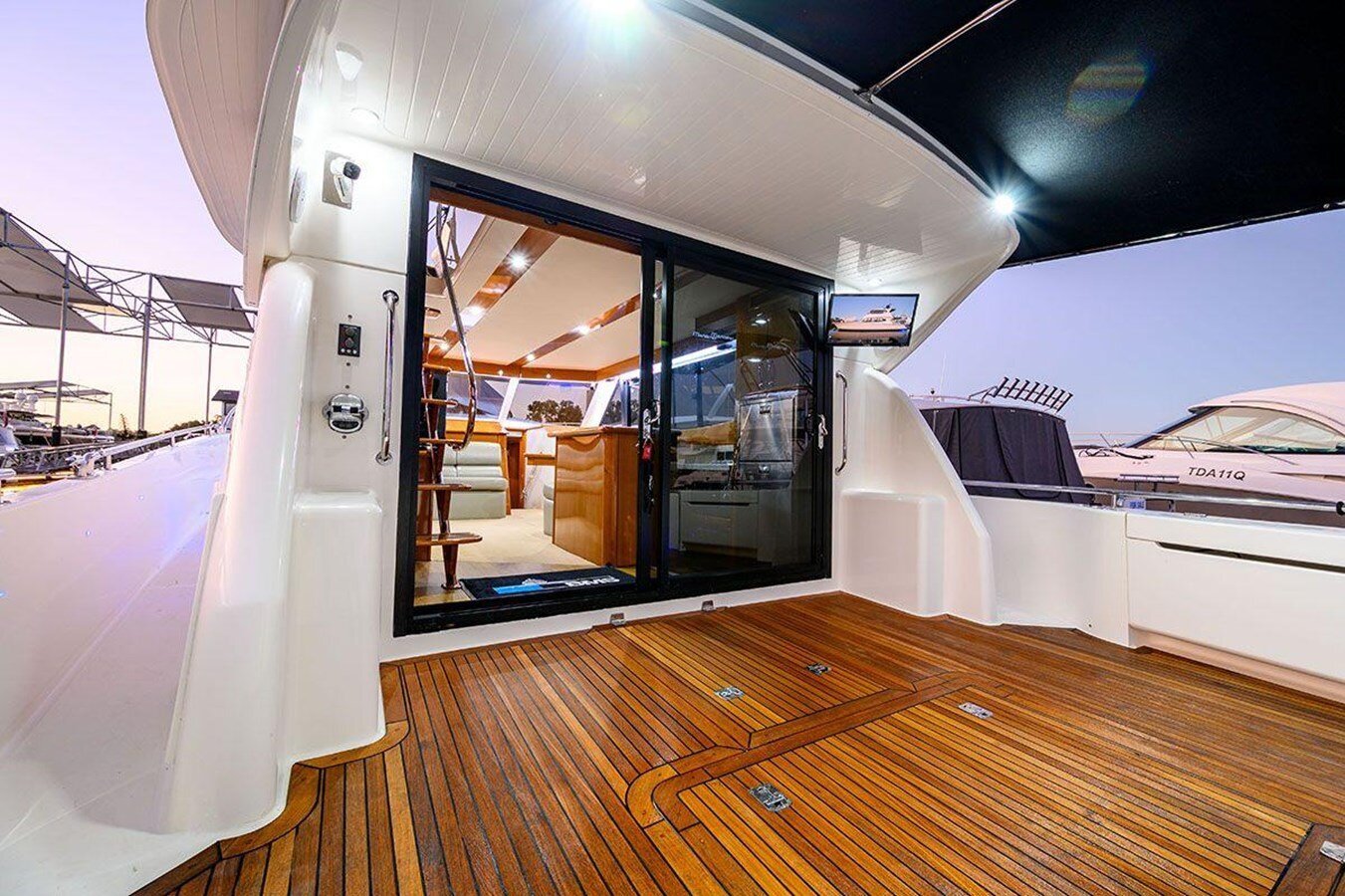 2008-maritimo-51-6-a6d1aa