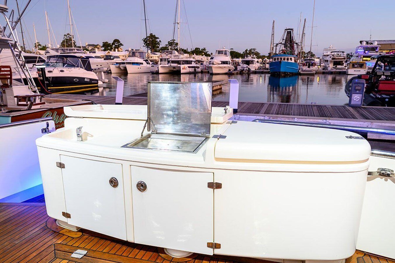 2008-maritimo-51-6-a6d1aa