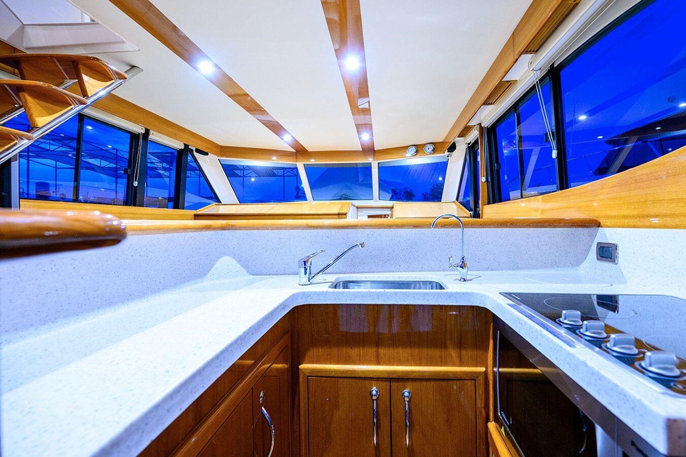 2008-maritimo-55-6-2da371