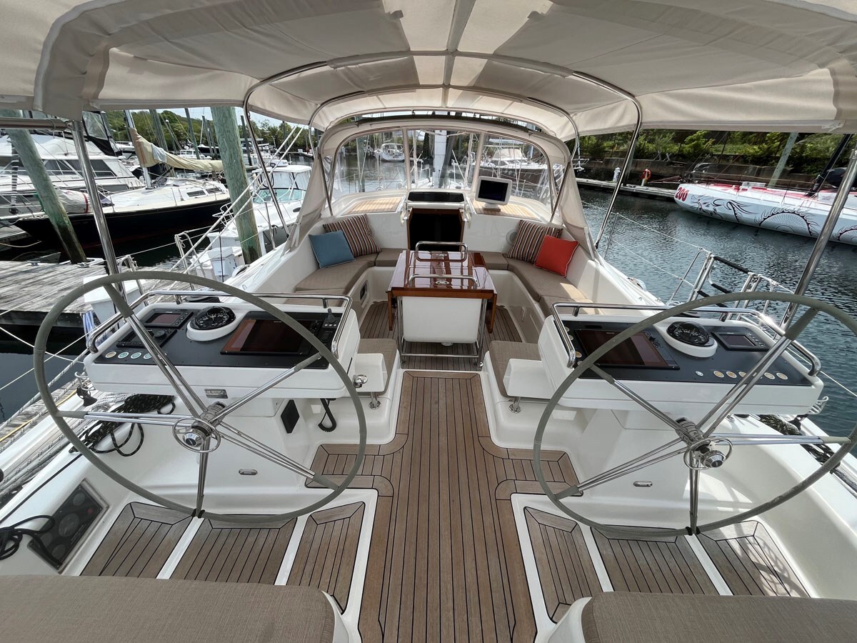 2008-oyster-marine-ltd-68-c6b799