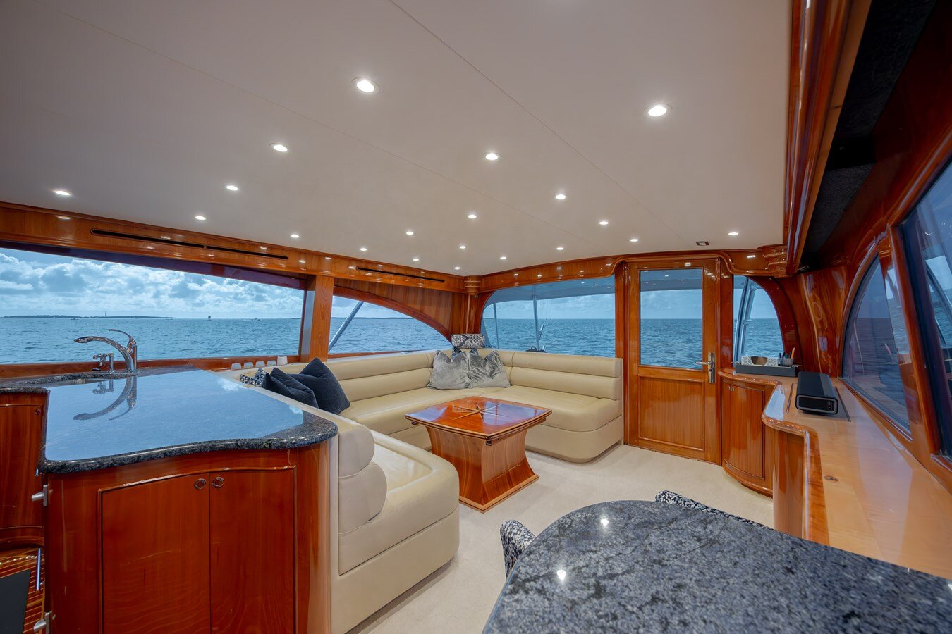 2008-winter-custom-yachts-62-112b00