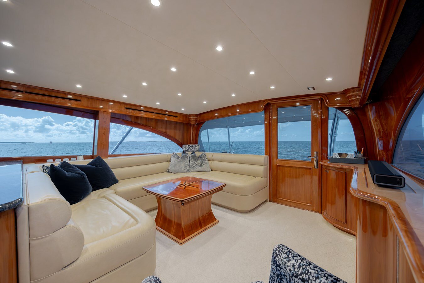 2008-winter-custom-yachts-62-112b00