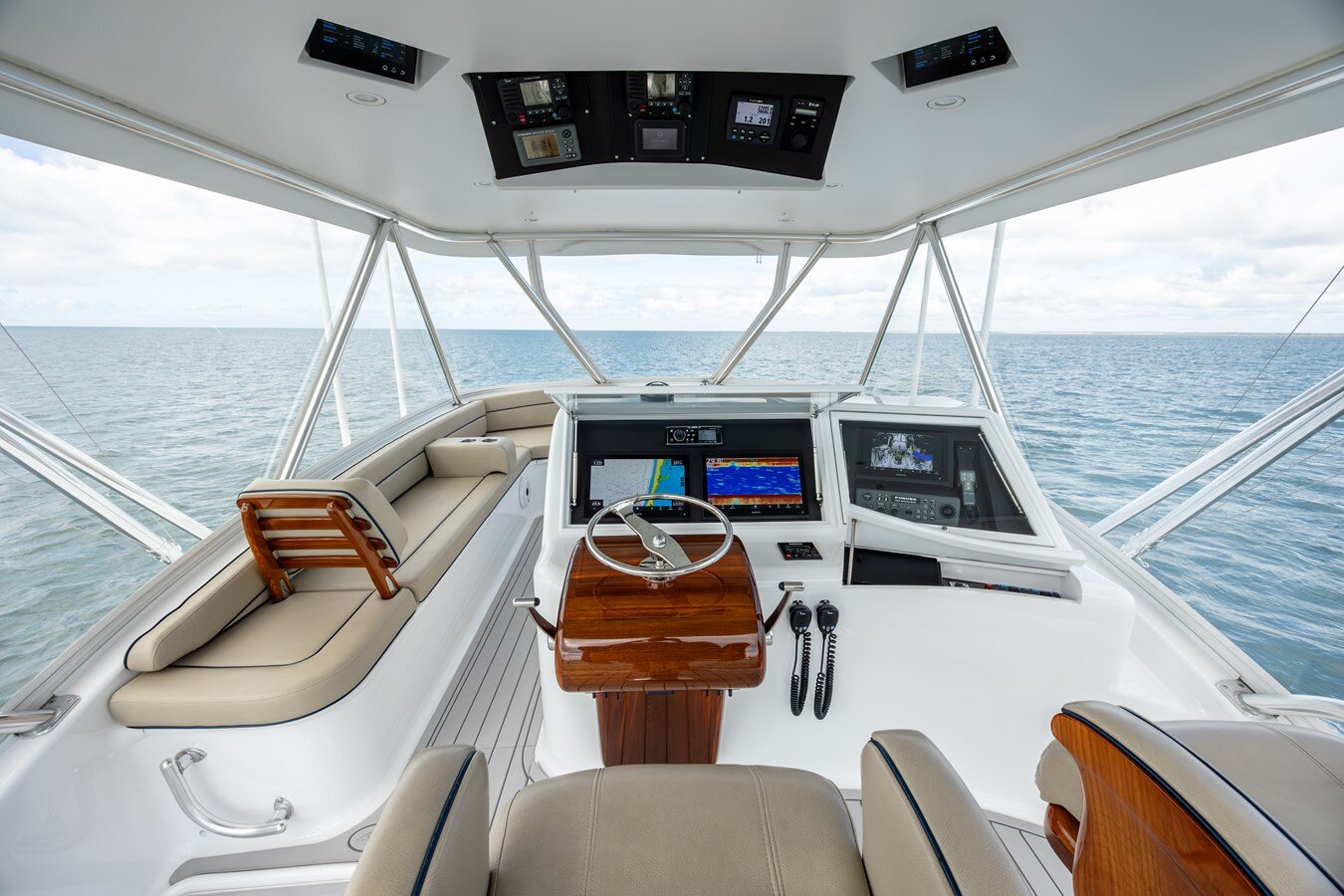 2008-winter-custom-yachts-62-112b00