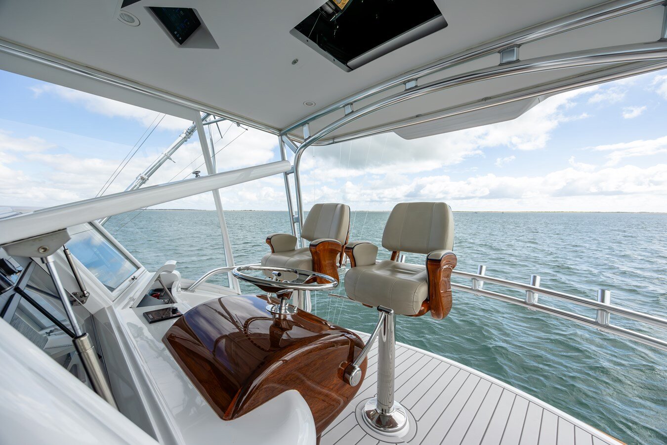 2008-winter-custom-yachts-62-112b00