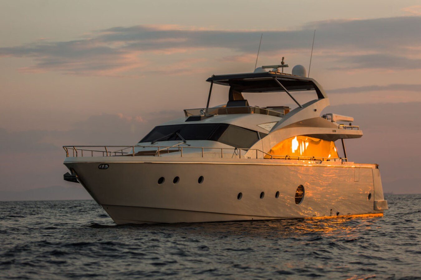 2009 AICON YACHTS 75' 6