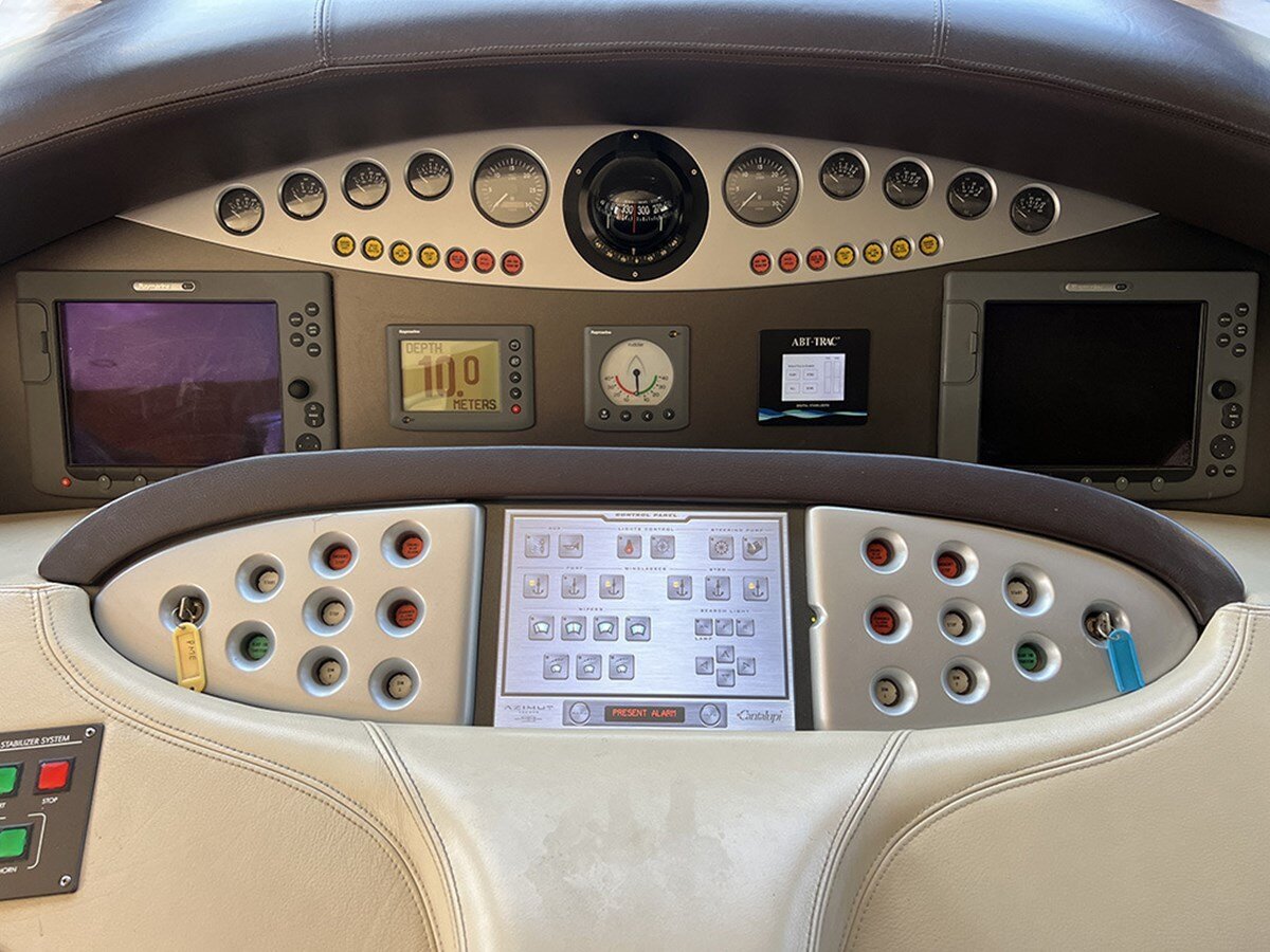 2009-azimut-yachts-100-11-15b391