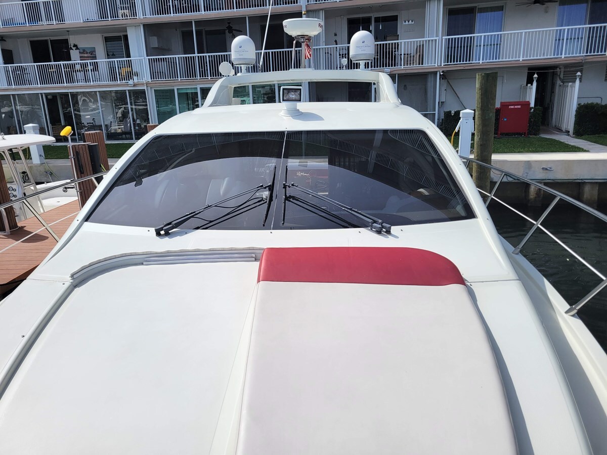 2009-azimut-yachts-43-10-ded0d6