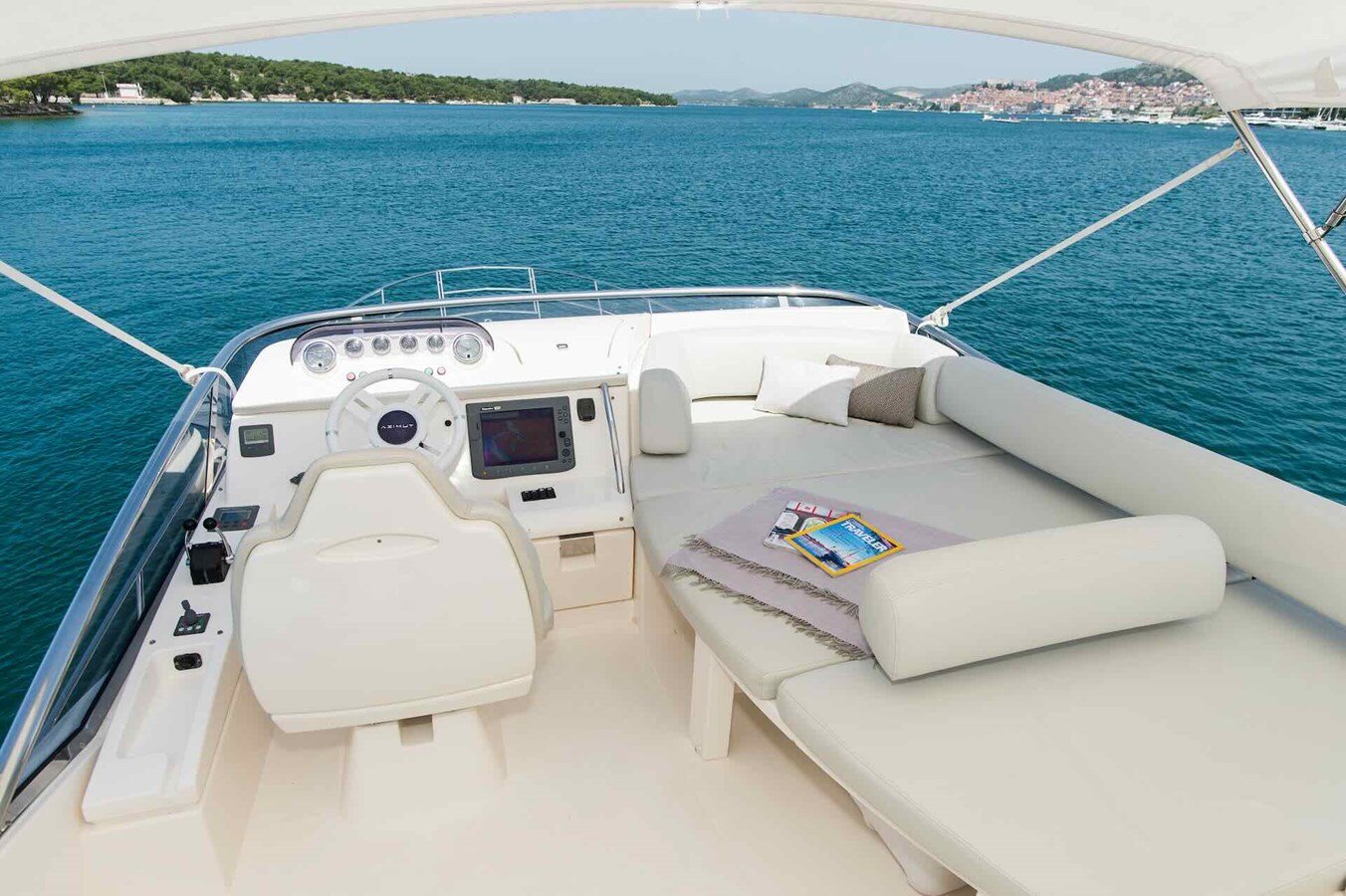 2009 AZIMUT YACHTS 47' 10