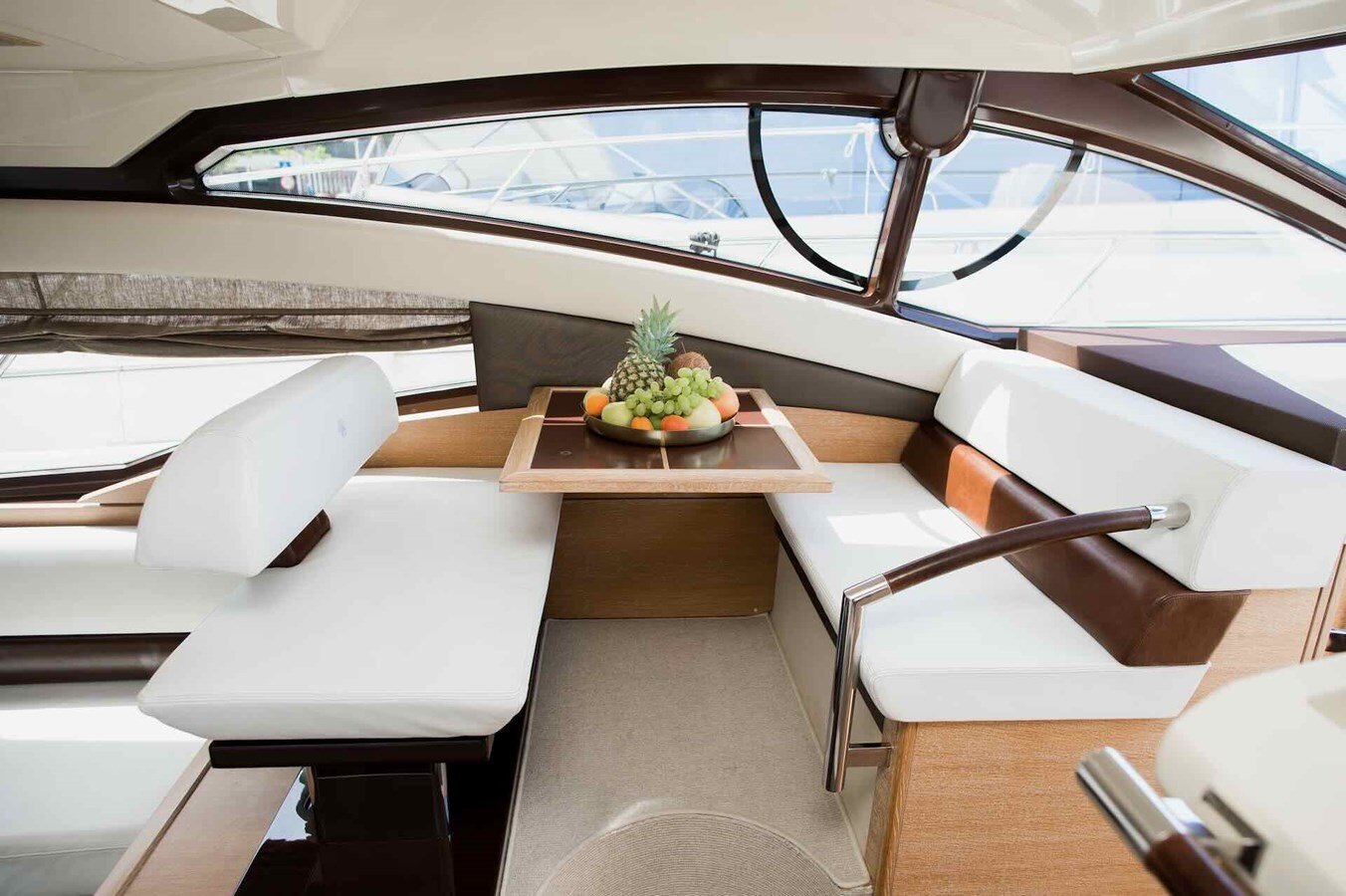 2009 AZIMUT YACHTS 47' 10