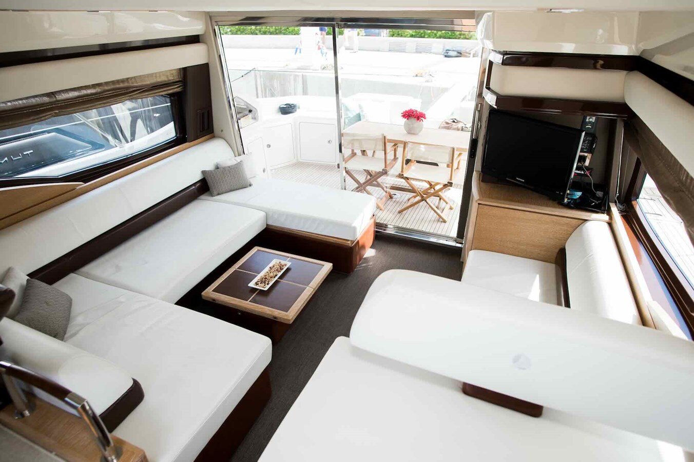 2009 AZIMUT YACHTS 47' 10