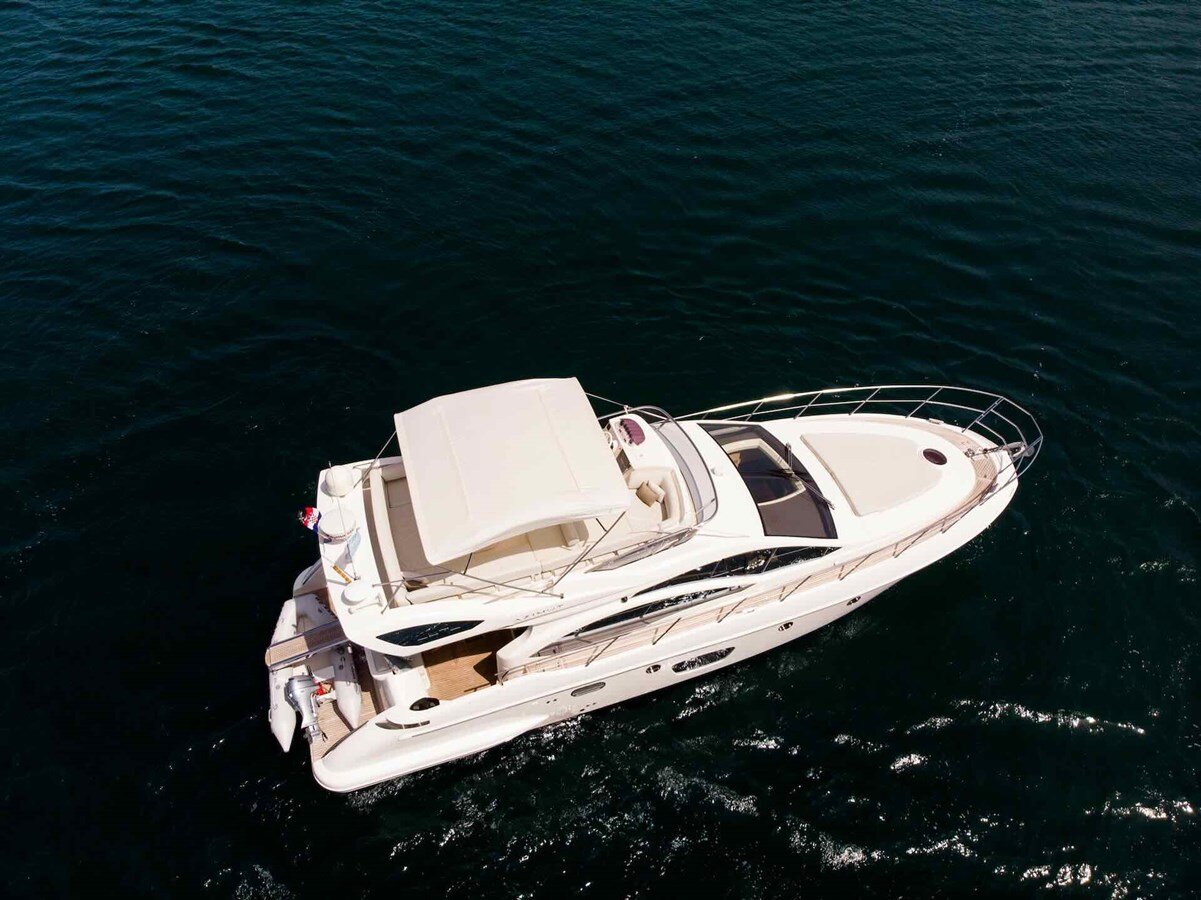 2009-azimut-yachts-47-10-ef5ea7