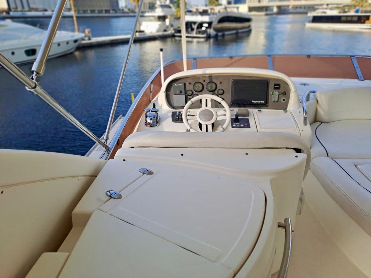 2009-azimut-yachts-62-9667fd