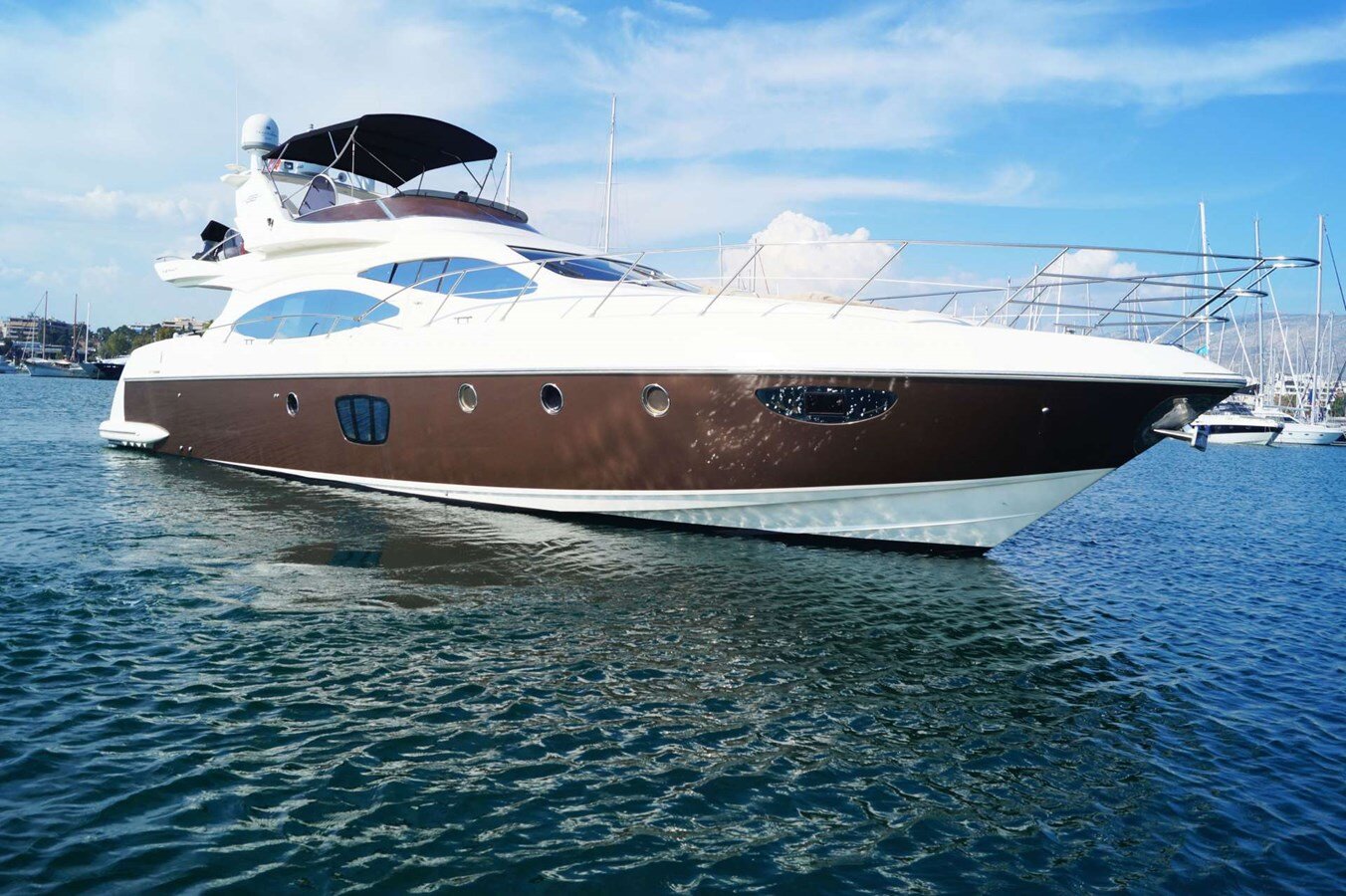 2009-azimut-yachts-71-3-5bf337