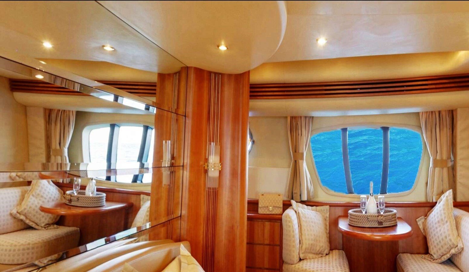 2009 AZIMUT YACHTS 71' 3