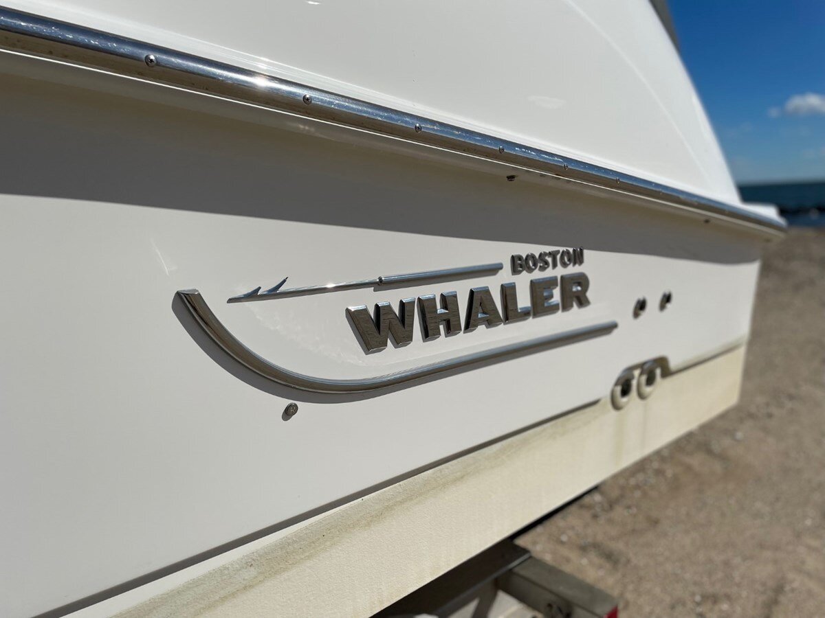 2009-boston-whaler-28-1-01d29a