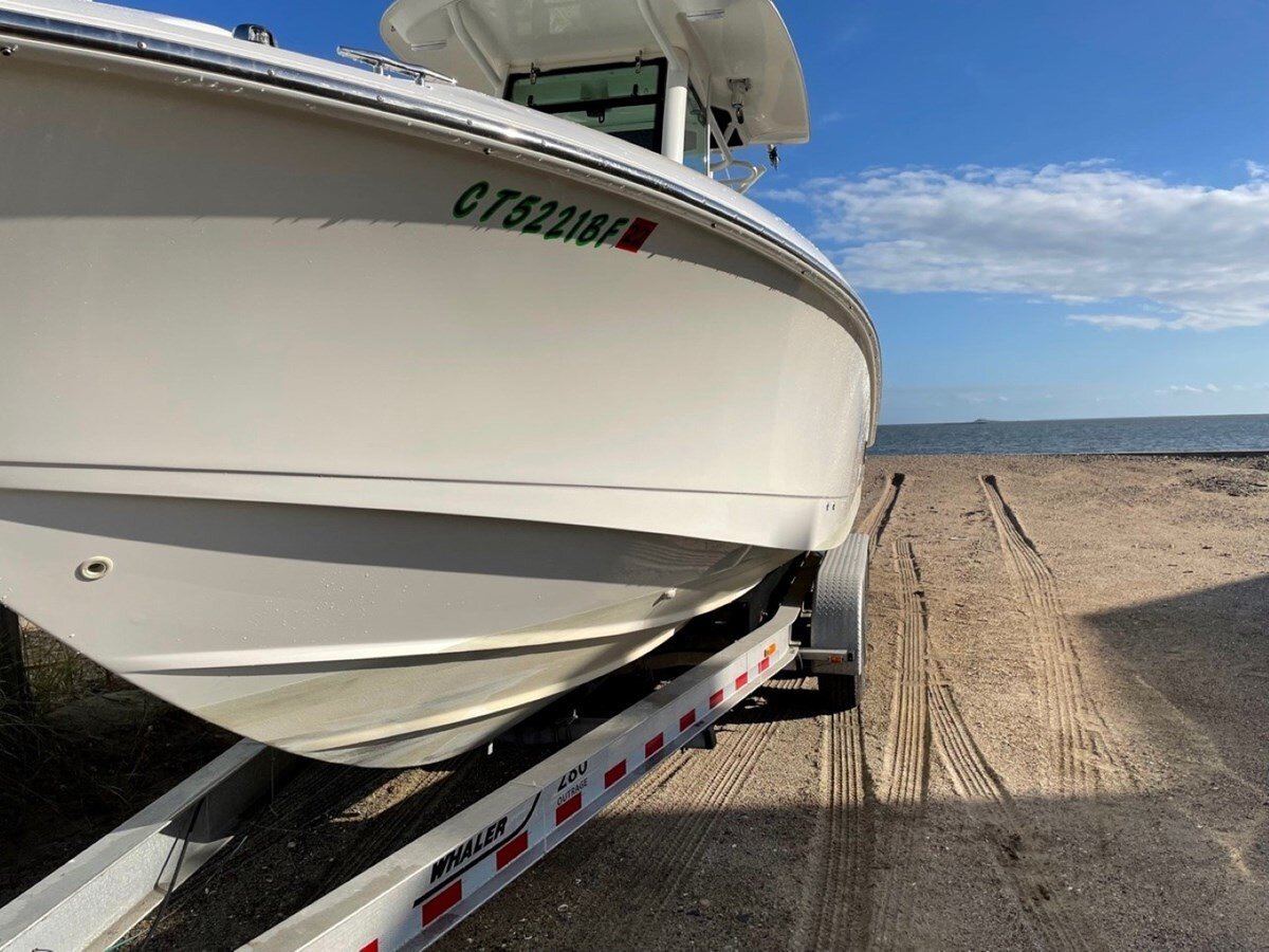 2009-boston-whaler-28-1-01d29a