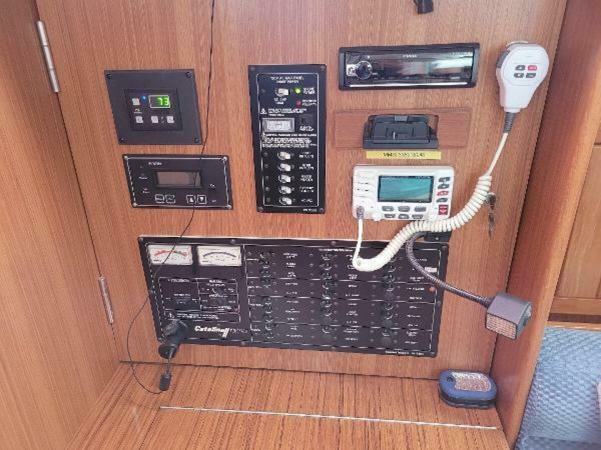 2009-catalina-38-6-a708fd