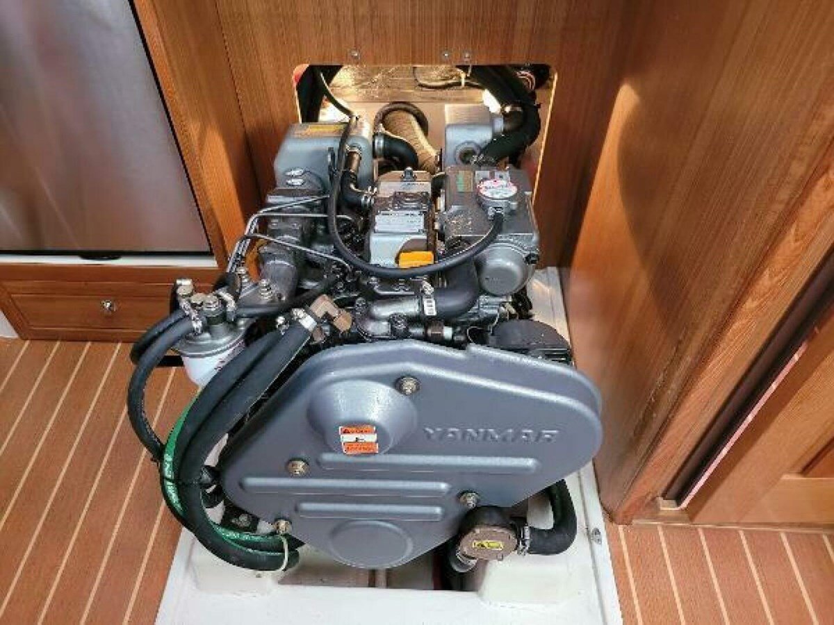 2009-catalina-38-6-a708fd