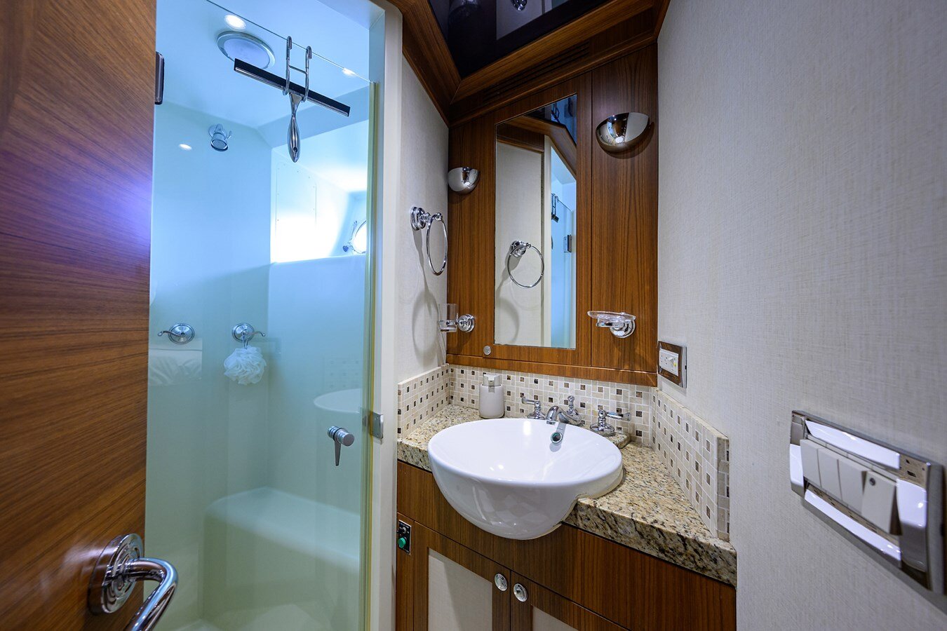 2009-cheoy-lee-68-8da58b