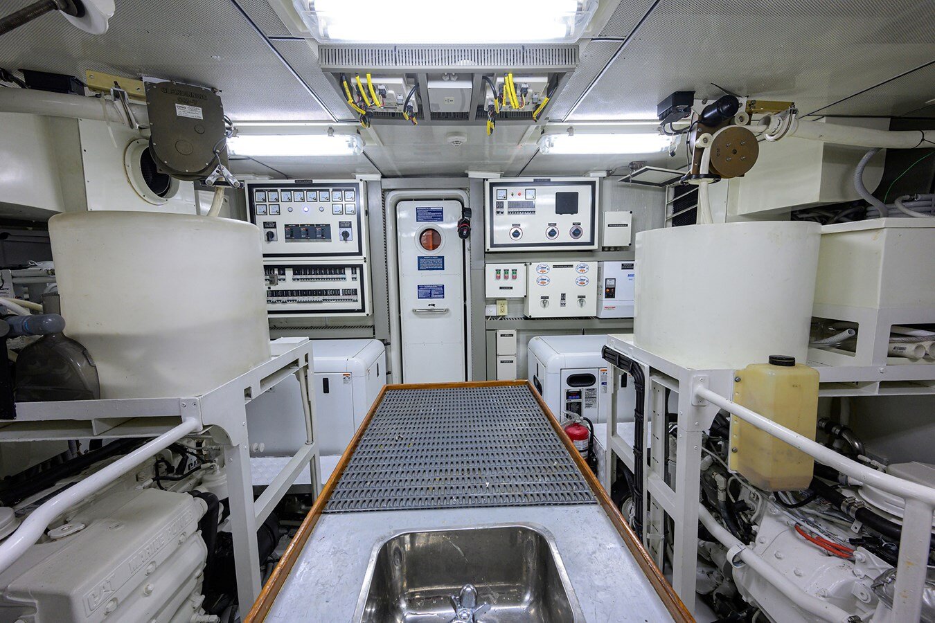 2009-cheoy-lee-68-8da58b