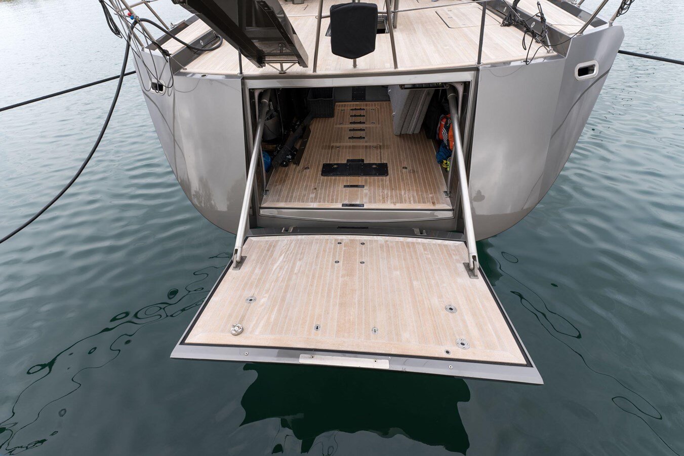 2009-cnb-yachts-100-7450e8