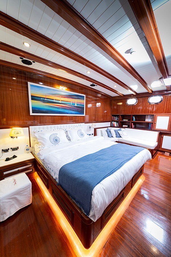 2009-custom-built-118-2-85b8d2