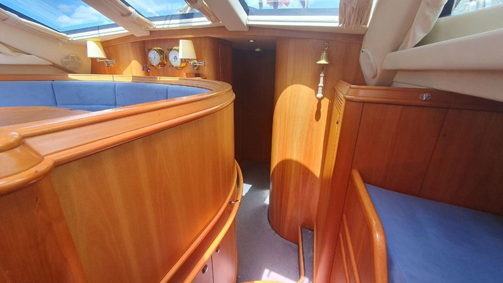 2009-discovery-55-9-f620cf