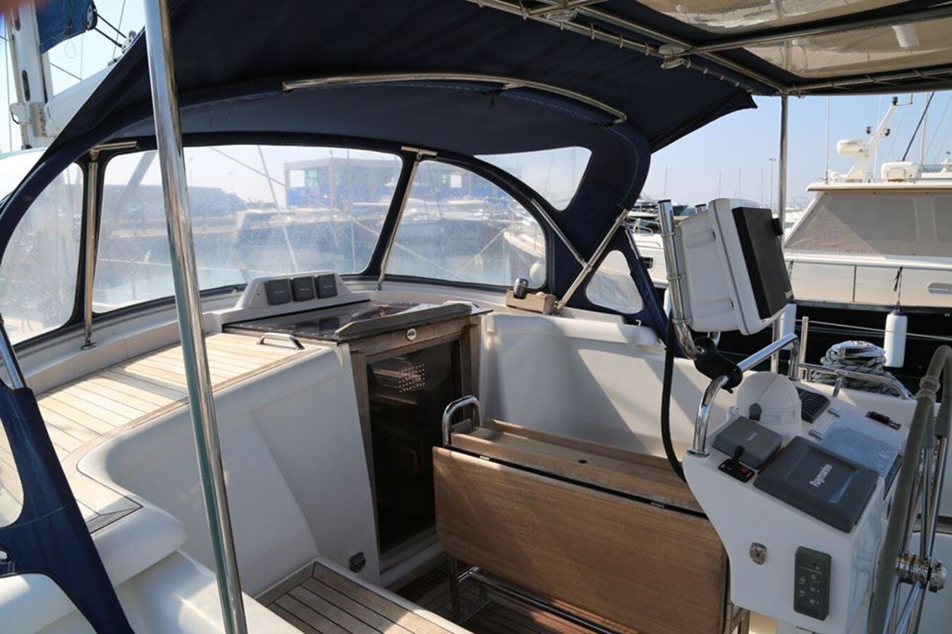 2009-discovery-55-9-b1caca