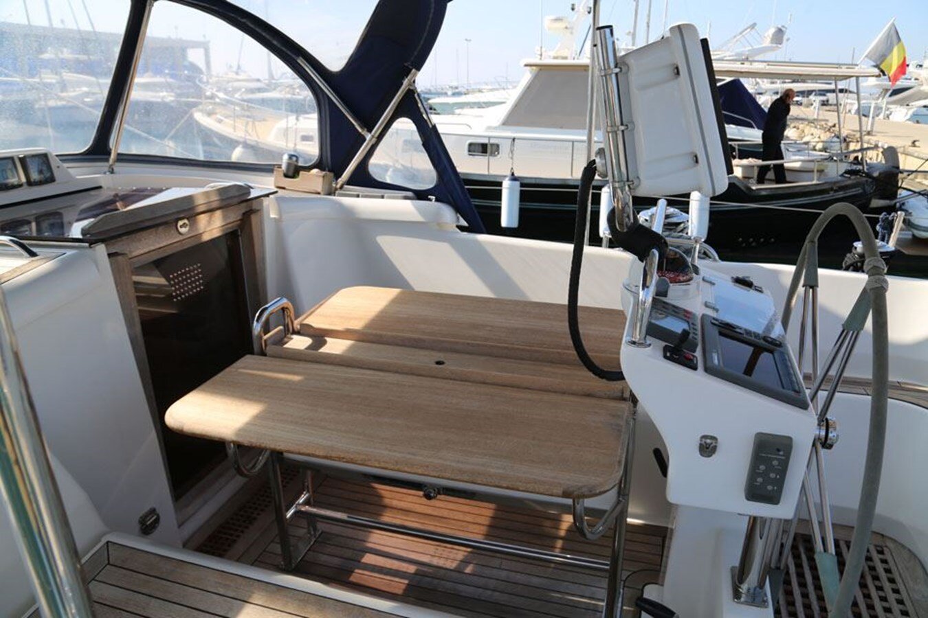 2009-discovery-55-9-b1caca