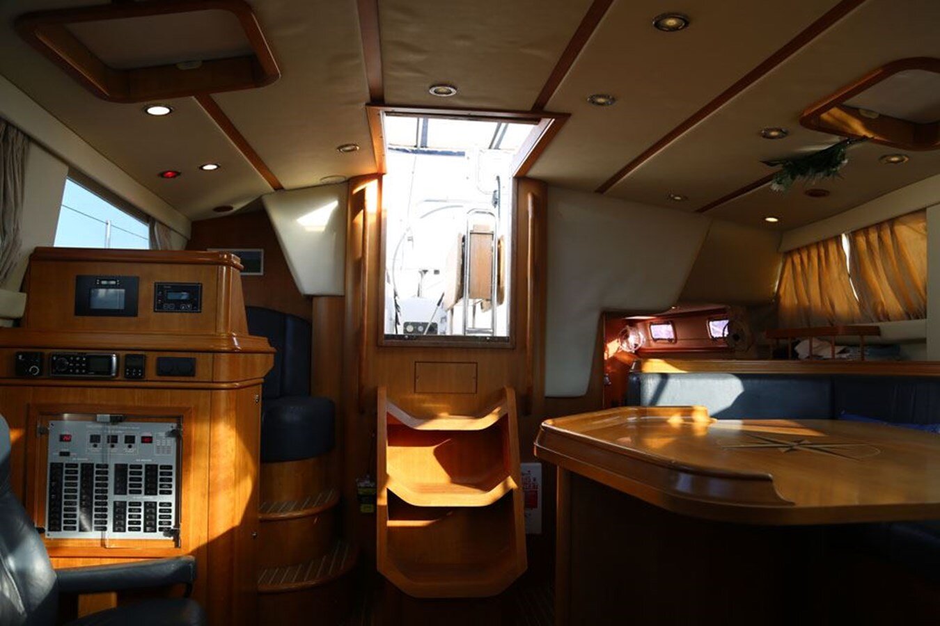 2009-discovery-55-9-b1caca