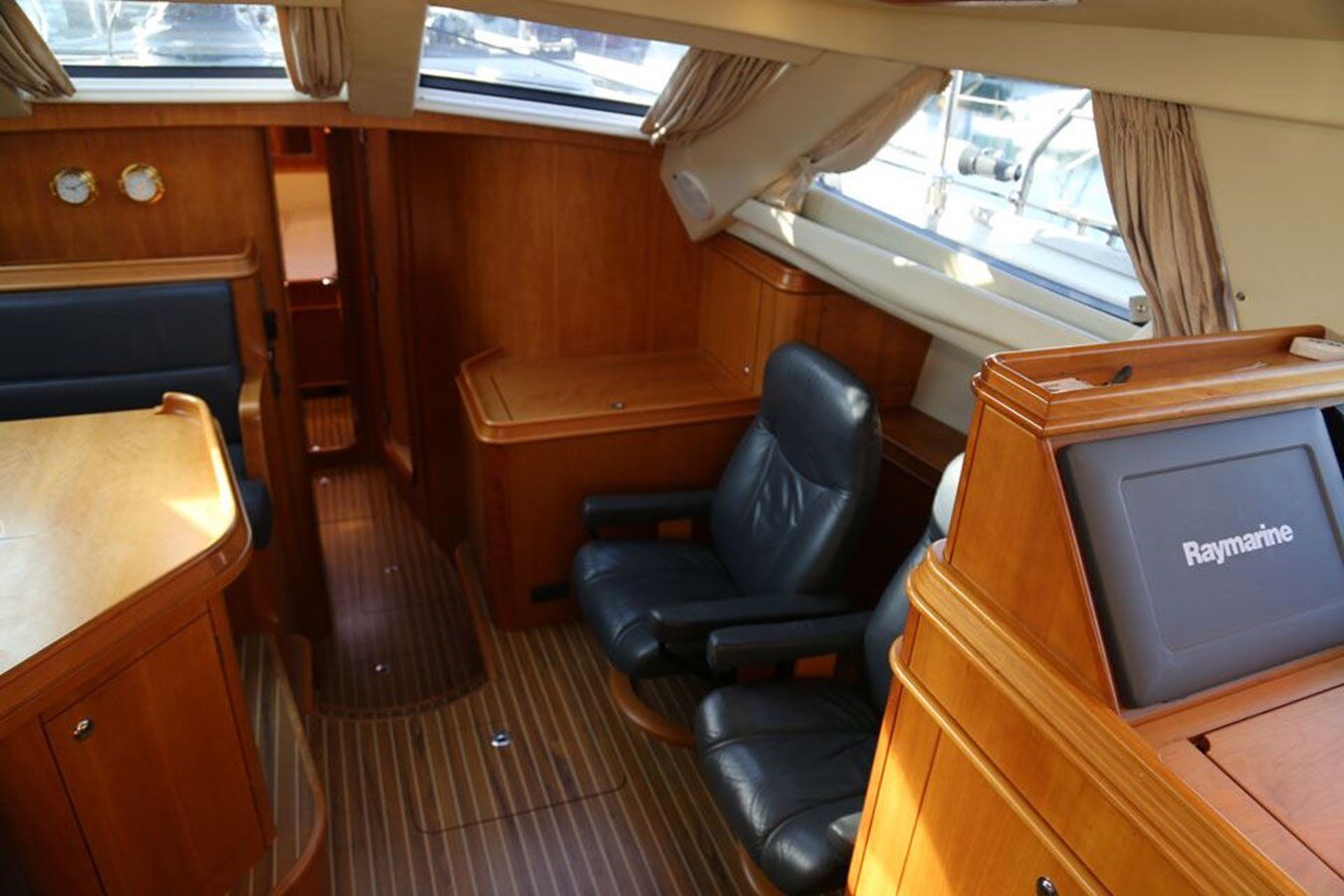 2009-discovery-55-9-b1caca