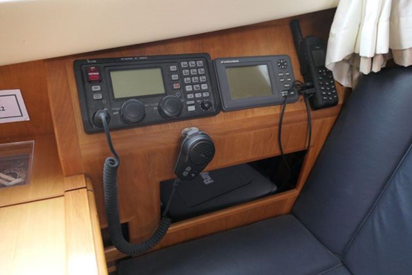 2009-discovery-55-9-b1caca