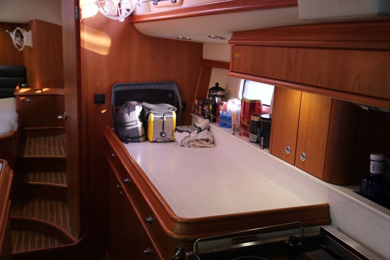 2009-discovery-55-9-b1caca