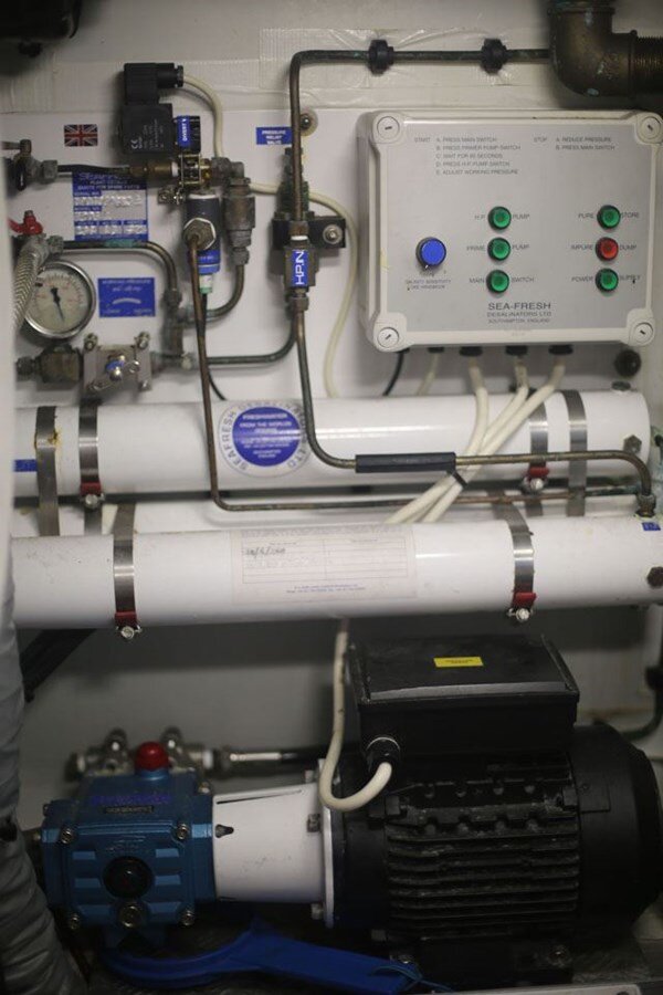 2009-discovery-55-9-b1caca