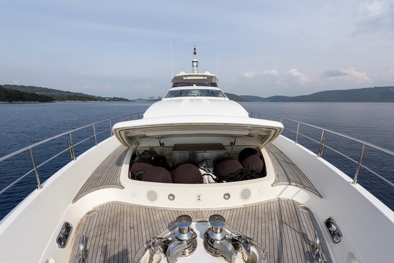 2009-ferretti-custom-line-97-6-b033c1