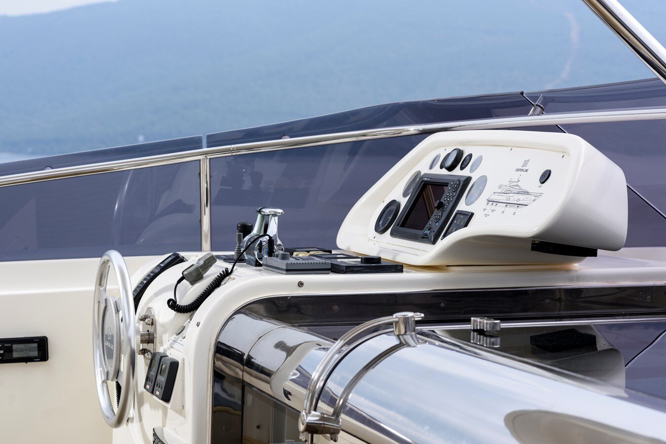 2009-ferretti-custom-line-97-6-b033c1