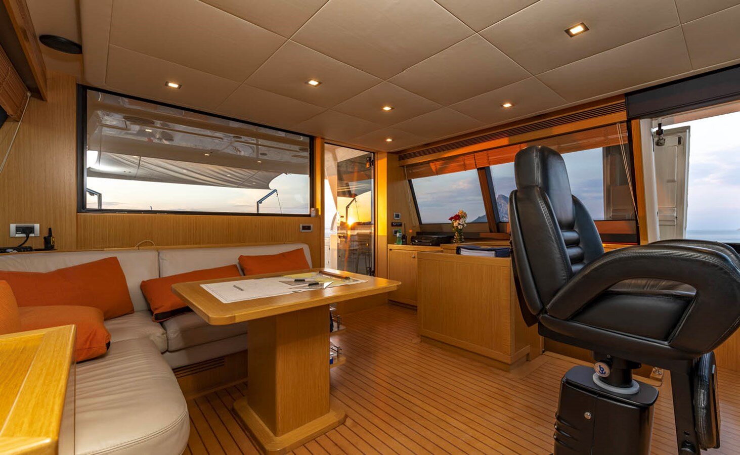 2009 FERRETTI YACHTS 86'