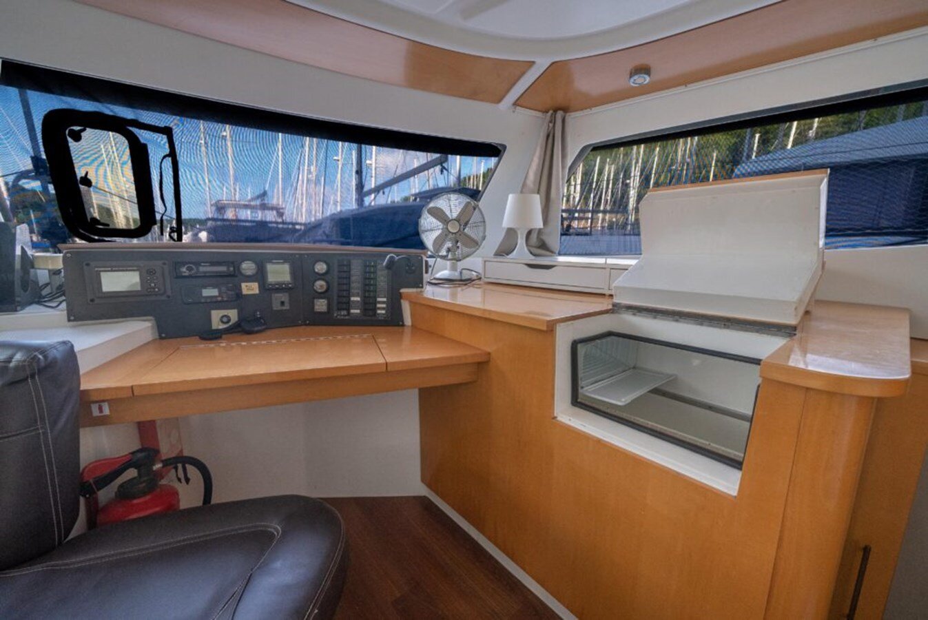 2009-fountaine-pajot-44-3ce7e4