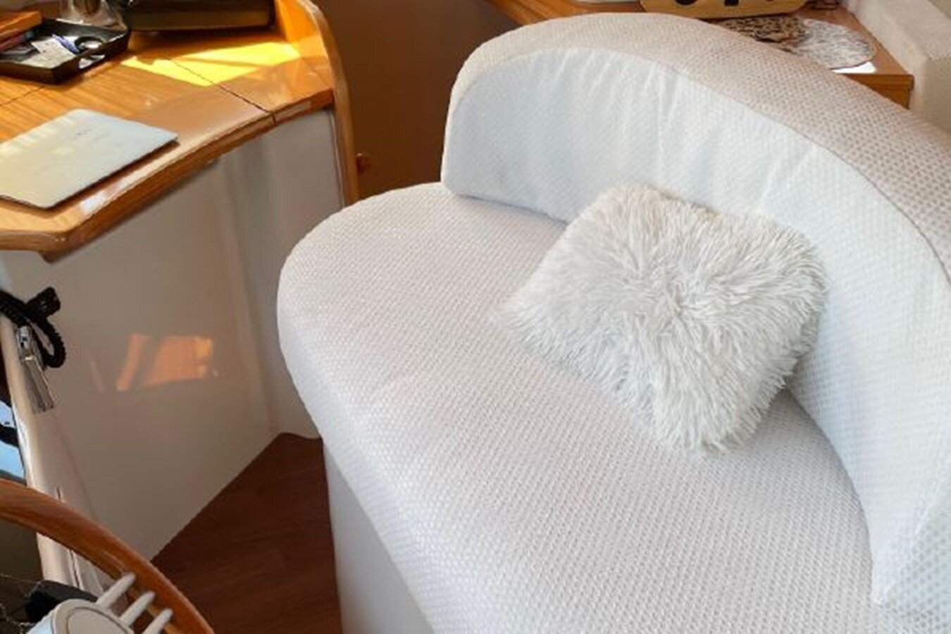 2009-fountaine-pajot-45-8-229a0b