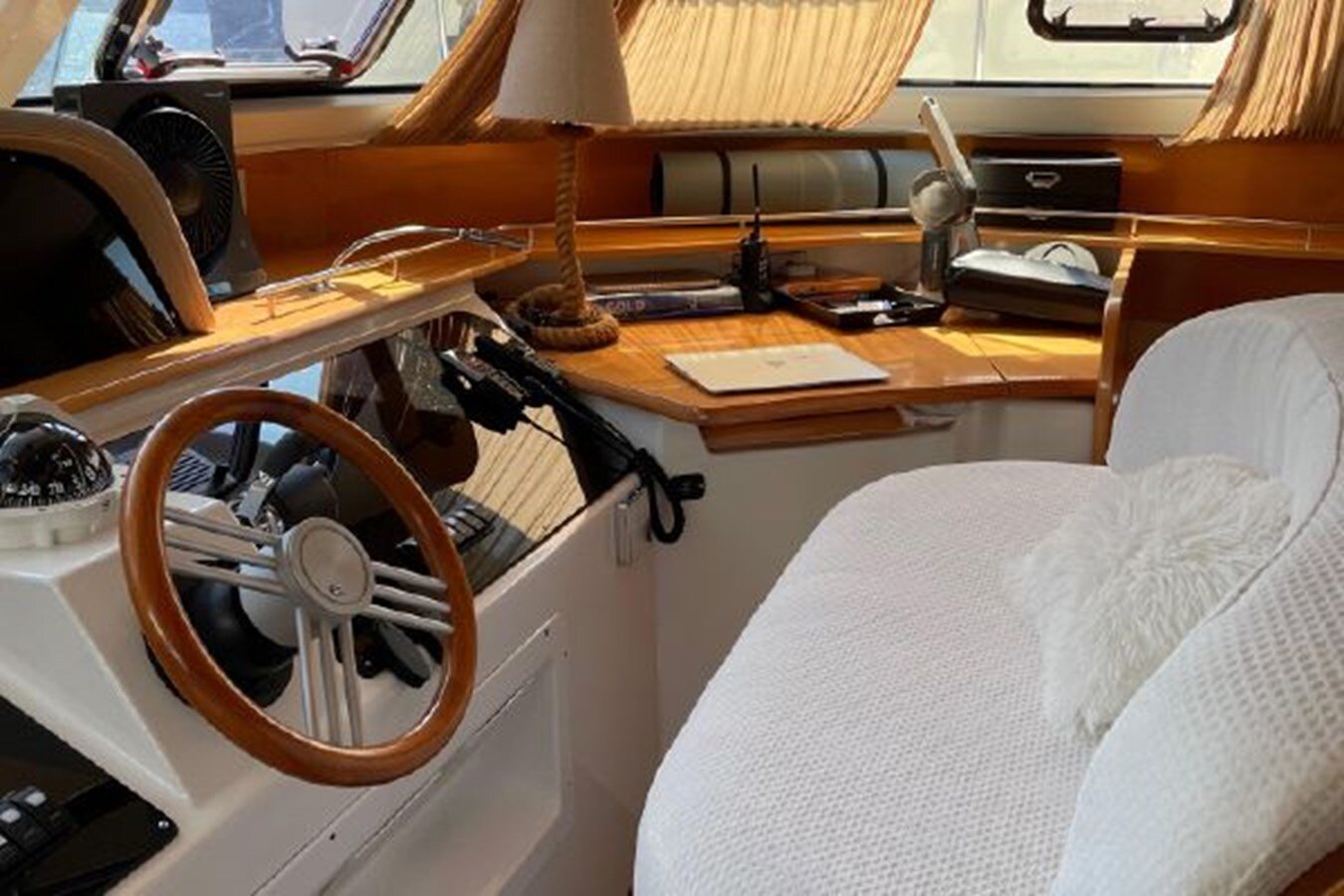 2009-fountaine-pajot-45-8-229a0b