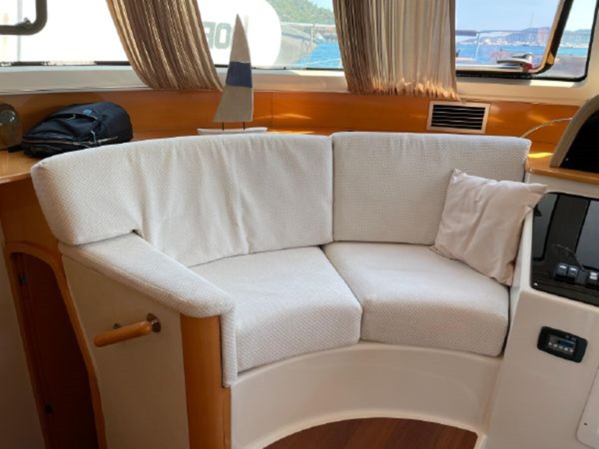 2009-fountaine-pajot-45-8-fecb11