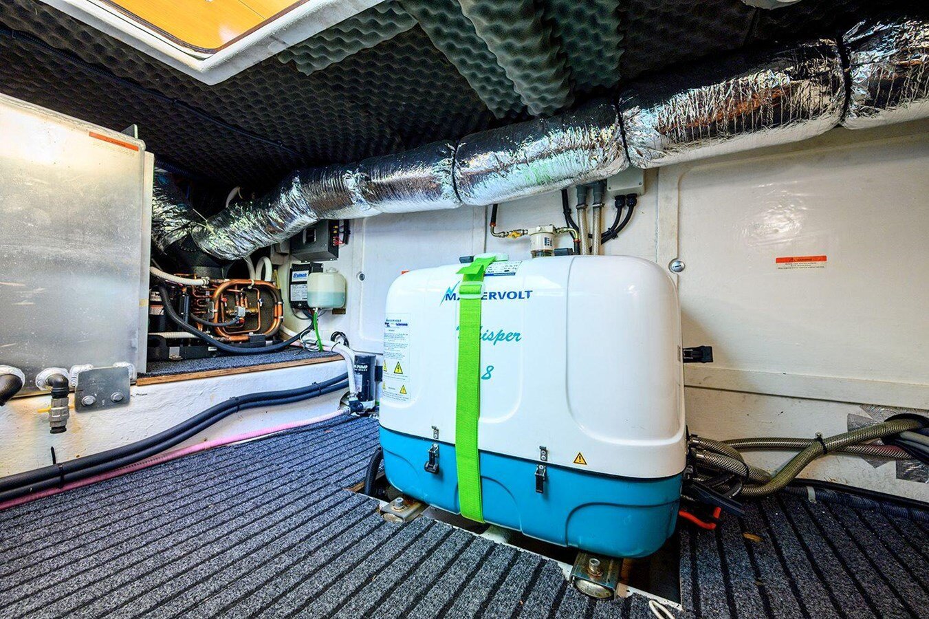 2009-genesis-44-49788b