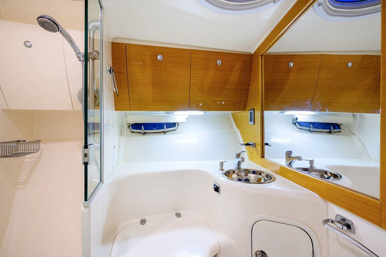 2009-genesis-44-49788b