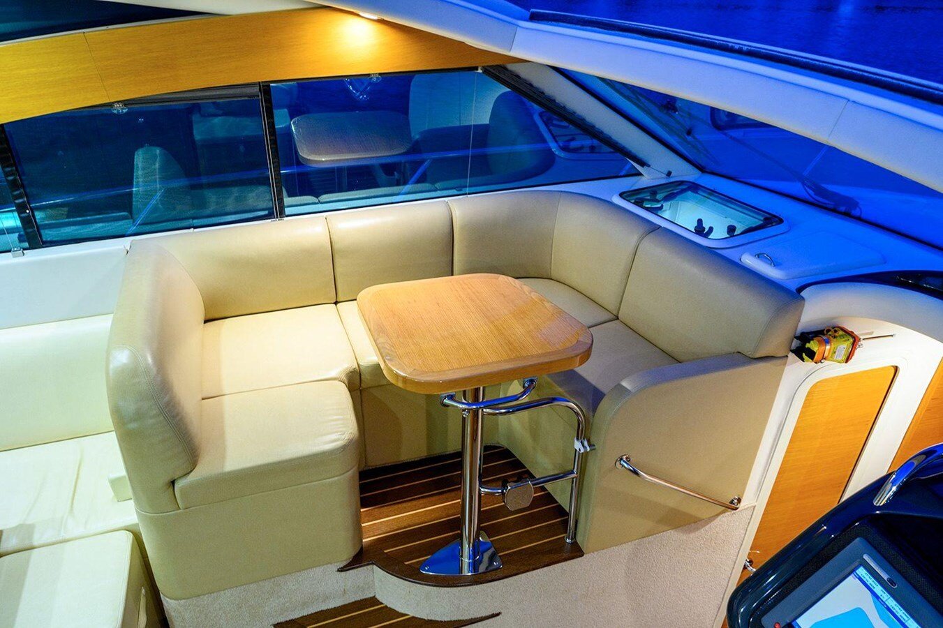 2009-genesis-44-49788b