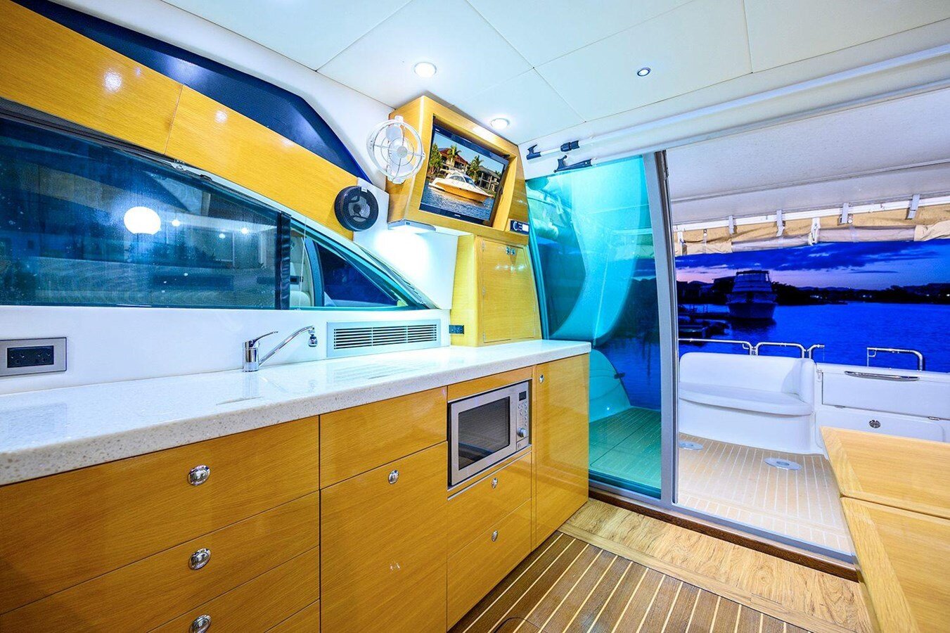 2009-genesis-44-49788b