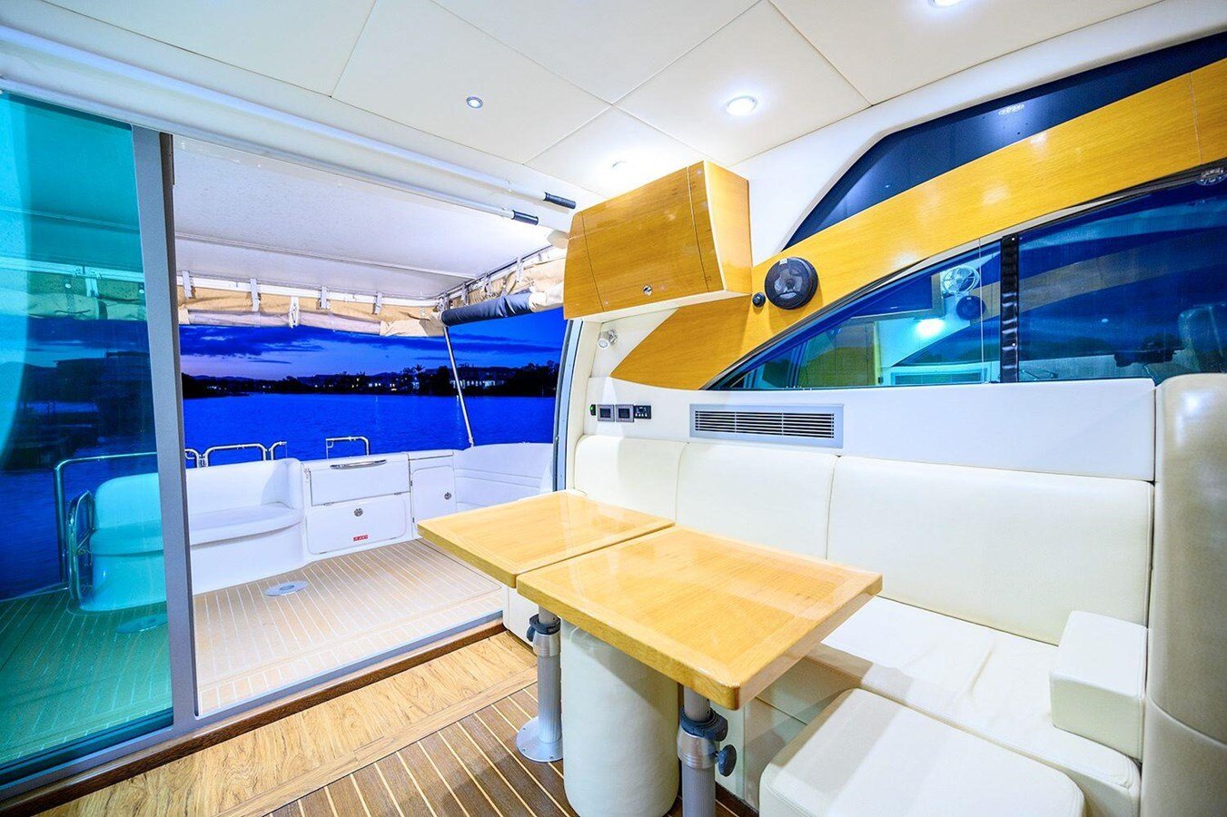 2009-genesis-44-49788b