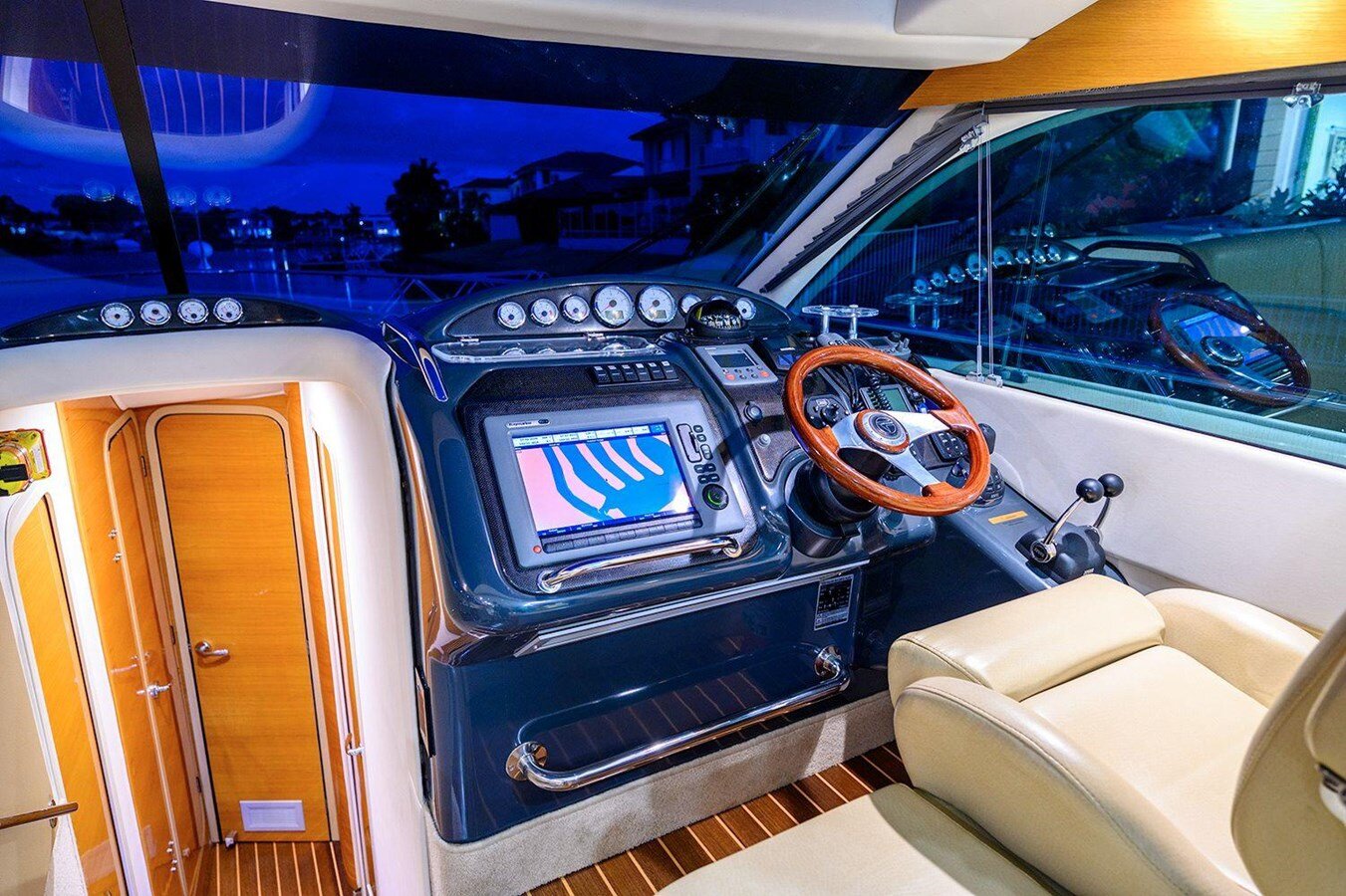 2009-genesis-44-49788b